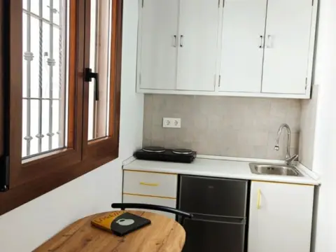 Estudio en calle del Cardenal Parrado