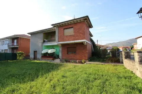 Casa en calle de la Mies de la Hoya, 19