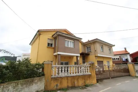 Casa en calle Hoyo, nº 190