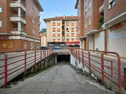 Garaje en calle de Aragón, 2