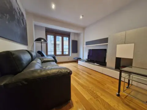 Piso en calle de Joaquín Cayón, 10