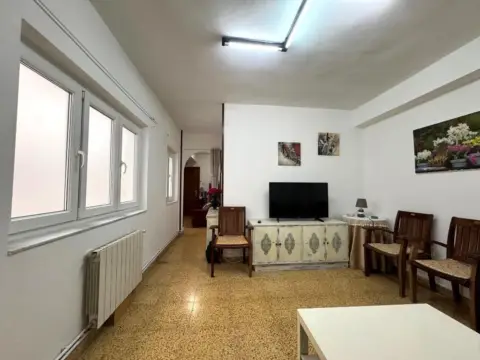Piso en calle de Julián Urbina, 12
