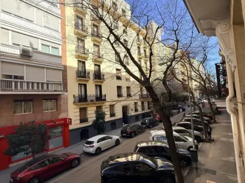 Piso en calle de Don Ramón de la Cruz, 72