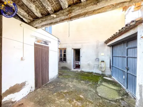 Casa en Caudete de Las Fuentes