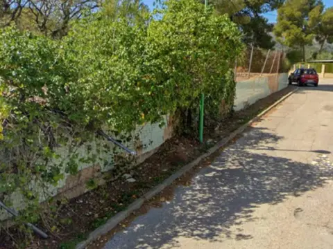 Terreno en calle Diamante-Las Pedrizas