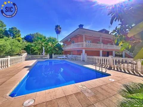 Chalet en Camino Font Quintana