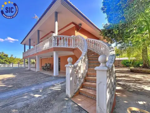 Chalet en Camino Font Quintana