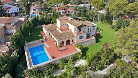 Chalet en Carrer del Baladre, 4