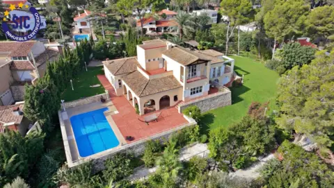 Chalet en Carrer del Baladre, 4