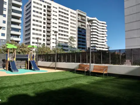 Piso en Avenida Fernando Abril Martorell