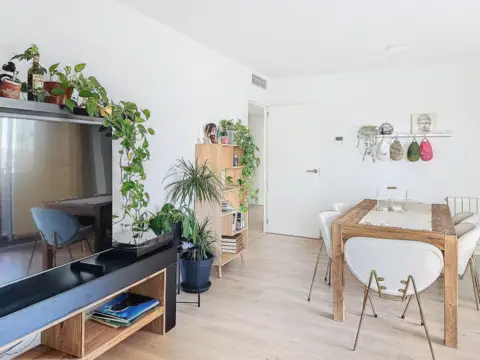 Piso en calle de Ángel Villena, 24