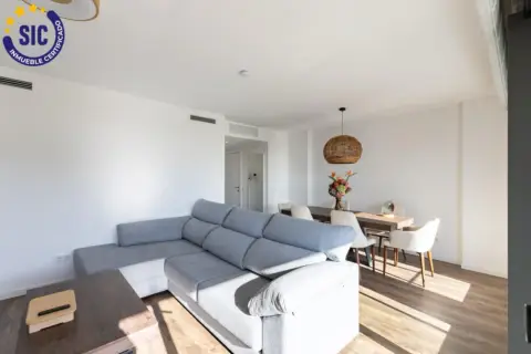 Piso en Avenida Fernando Abril Martorell