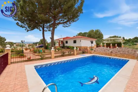 Chalet en calle Poligono 2