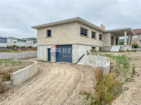 Chalet en calle de Outeiro