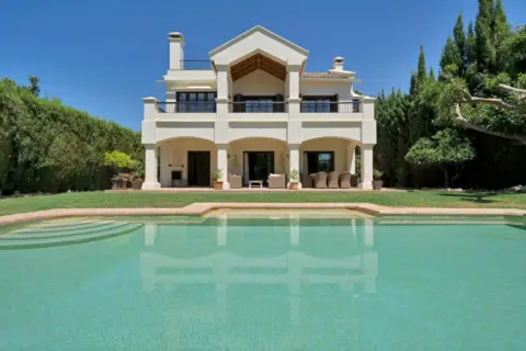 Chalet en calle Montemayor