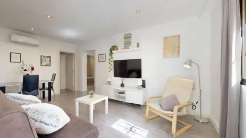 Apartamento en calle C. Garcilaso de La Vega, 12, Bajo 2