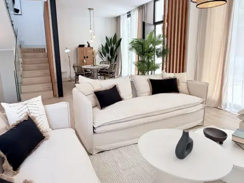 Casa adosada en Paseo de Miramar