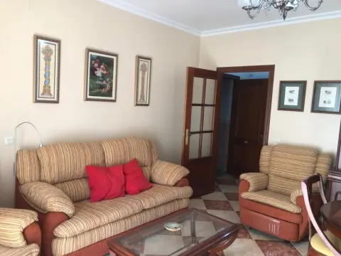 Casa adosada en calle 19 Urbanizacion los Llanos B