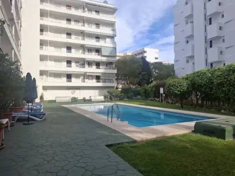Apartamento en calle 11 calle Pablo Casals #Planta 2 Edificio Marbella