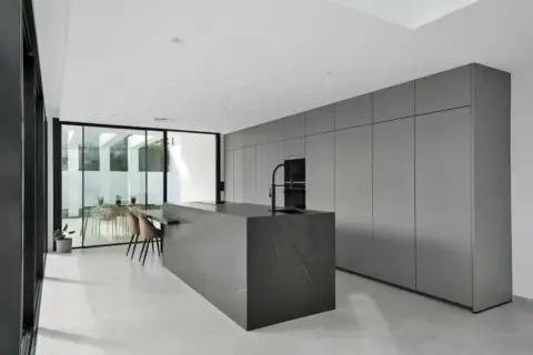 Chalet en Urbanización El Herrojo