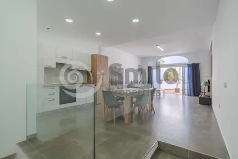 Dúplex en calle Paises Bajos, 1