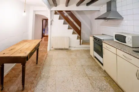 Casa adosada en calle Fernando 'El Católico'