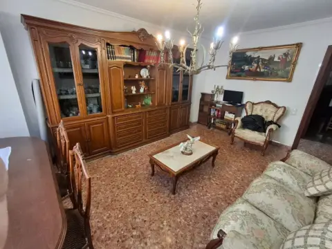 Piso en calle del Arzobispo Olaechea