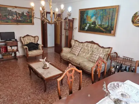 Piso en calle del Arzobispo Olaechea