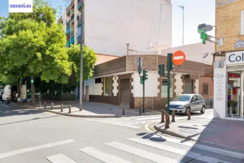 Edificio en Zaidin