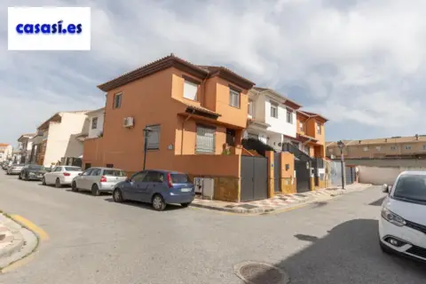 Casa adosada en calle de Juan de La Cierva, nº 45