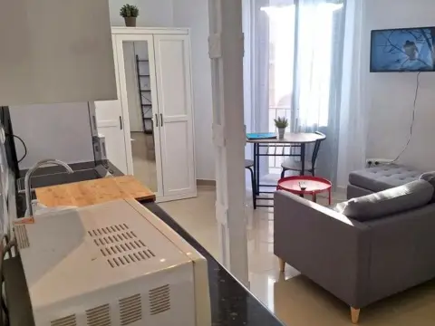 Estudio en calle Jerónimo Hernández