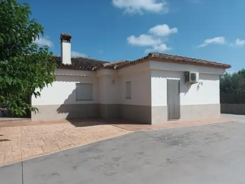 Chalet en Llombo