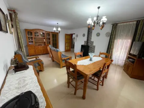Chalet en Llombo
