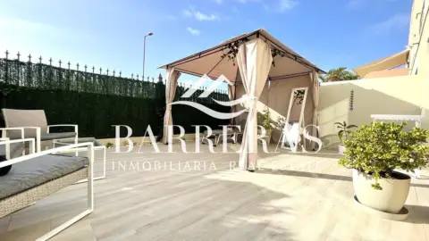 Chalet en Avenida La Arenita