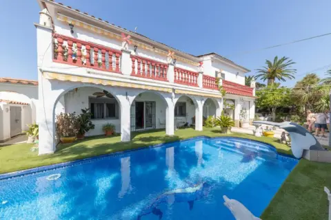 Casa – Castelló d'Empúries