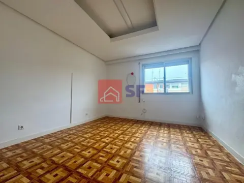 Piso en calle de Ángel Múgica