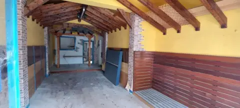 Local comercial en calle de la Calzada de Castro, 10