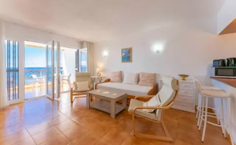 Apartamento en Avenida Marítima, 25