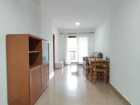 Apartamento en calle Huerto de Las Bombas