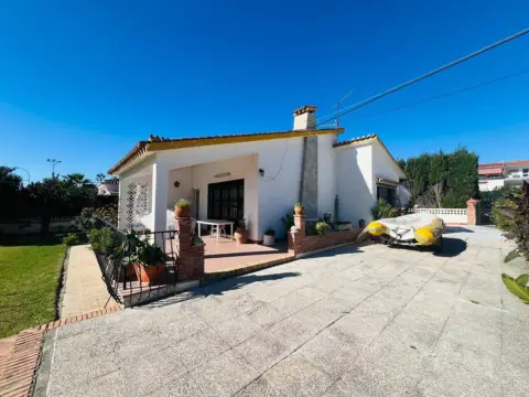 Chalet en Rincon de La Victoria in Torre de Benagalbón (Rincón de la Victoria) · Rincón de la Victoria