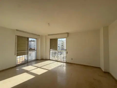 Piso en Nueva Ciudad