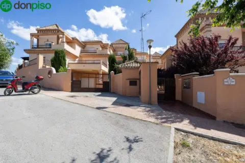 Apartment in Las Gabias