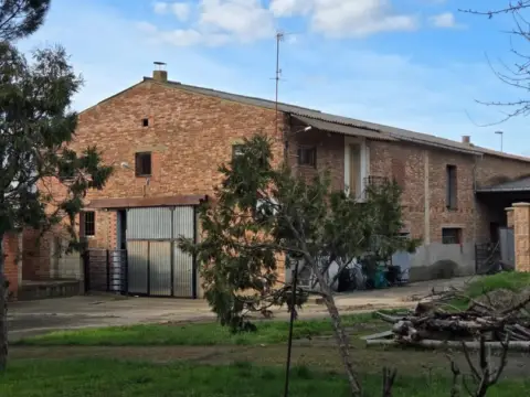 Nave industrial en calle de la Maza, 9