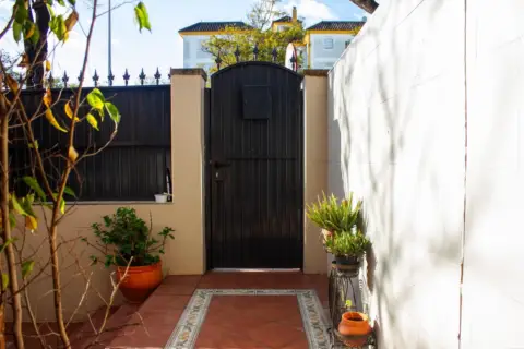 Casa adosada en Puertas del Sur