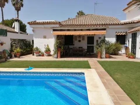 Chalet en Núcleo Urbano