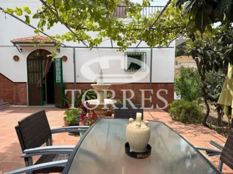 Chalet en Montes de Málaga