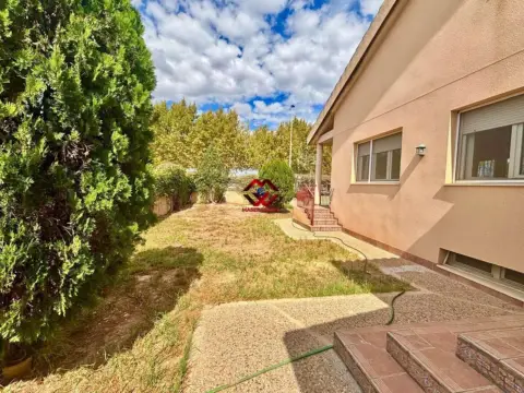 Chalet en Santiago de La Ribera