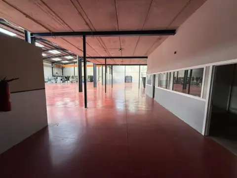 Nave industrial en Sant Andreu de La Barca