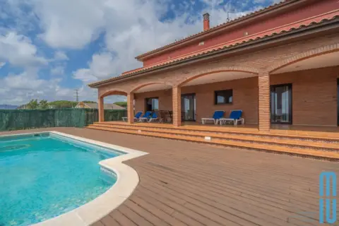 Chalet en Mas Mora - Sant Daniel