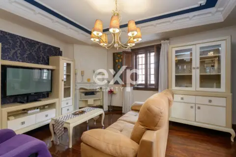 Chalet en calle Nicanor Piñole, 7